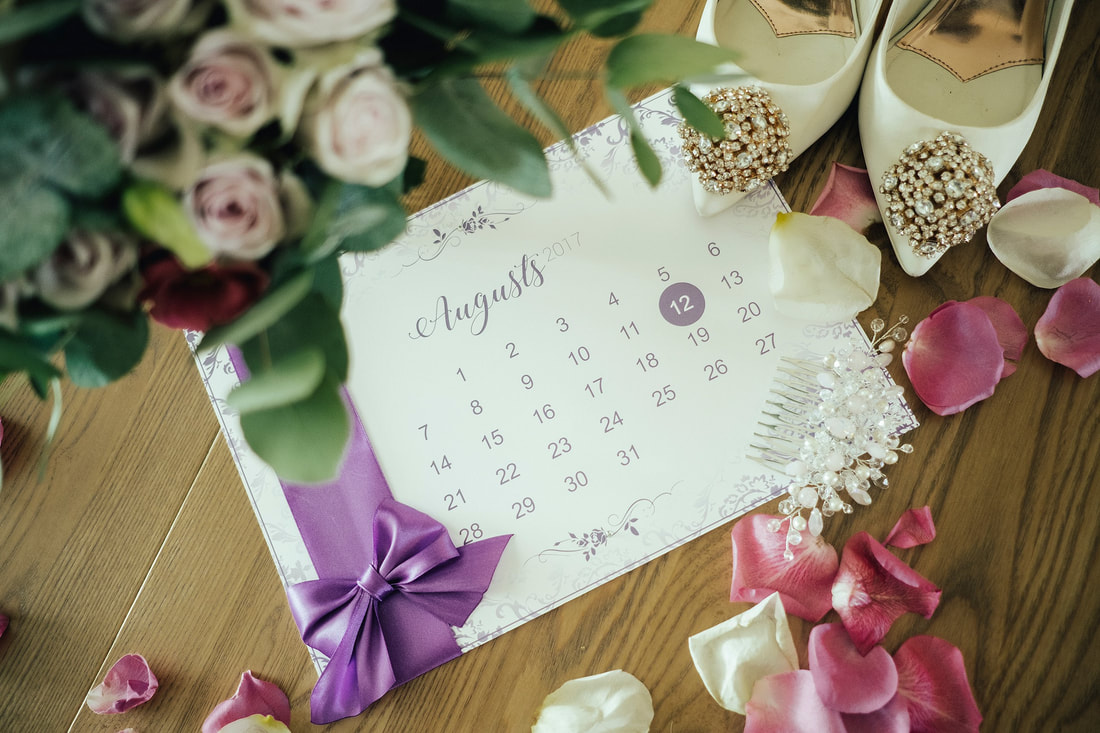 kāzu ielūgumi, kalendārs, dekori kāzām